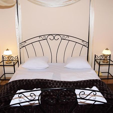 Hotel Zamek Bytow Екстер'єр фото