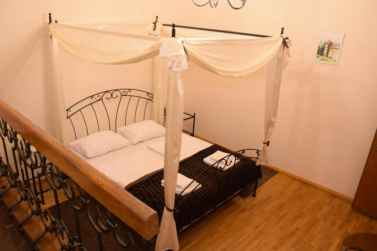 Hotel Zamek Bytow Екстер'єр фото