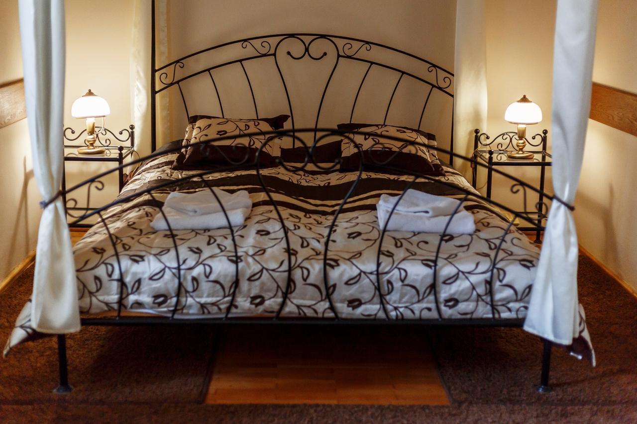 Hotel Zamek Bytow Екстер'єр фото